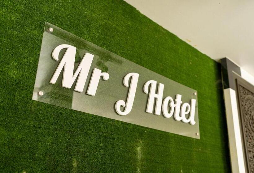Четырехместный Номер Deluxe, Mrj Hotel Wakaf Che Yeh 1