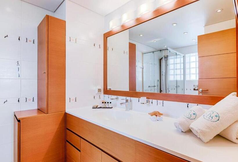 펜트하우스 스위트, Bellevue On The Beach Suites