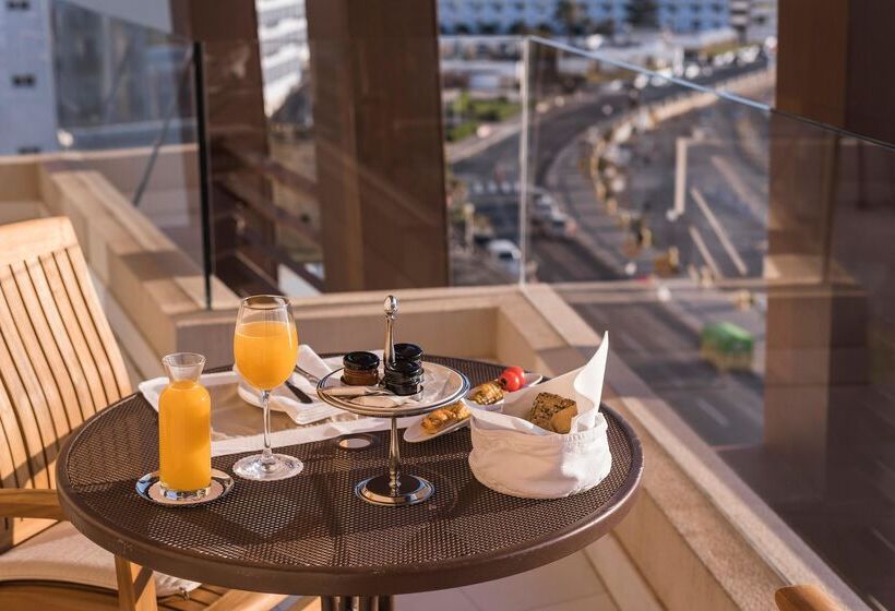 스위트, Bellevue On The Beach Suites