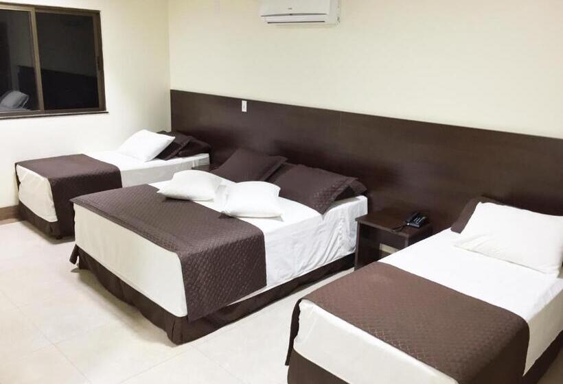 4인용 스탠다드 룸, Master Gold Hotel Express