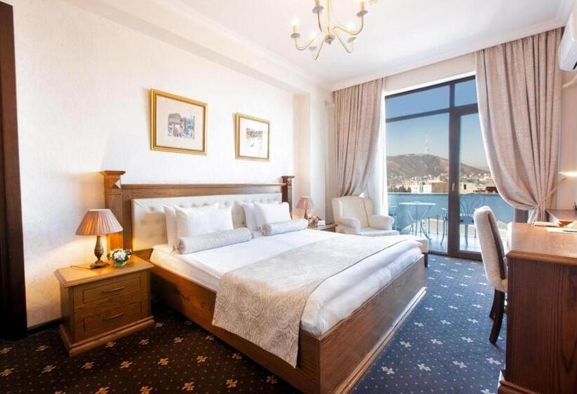 스탠다드 발코니 룸, Tbilisi Laerton