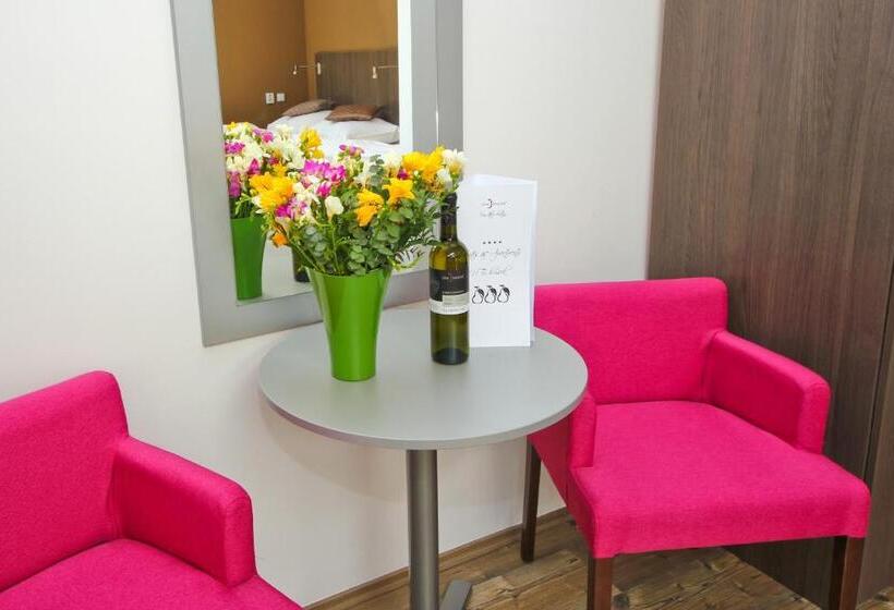 컴포트 트리플 룸, U Tří Hrušek Suites & Apartments