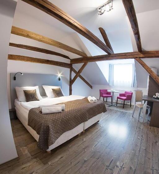 컴포트 트리플 룸, U Tří Hrušek Suites & Apartments
