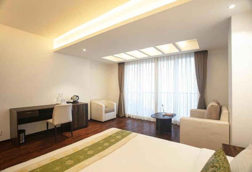 家庭间, Magpie Libing Grand