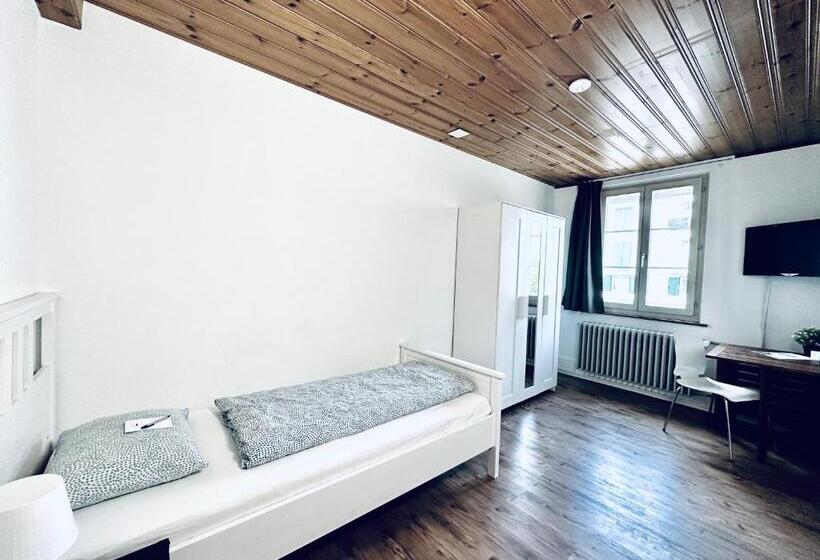 חדר סטנדרד יחיד חדר אמבטיה משותף, Monteurzimmer   Worker S Accommodation   Zimmerzuvermieten In Biberist
