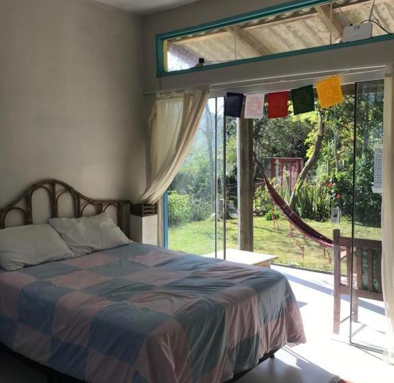 스탠다드 스튜디오, Paikea Hostel Praia Do Rosa