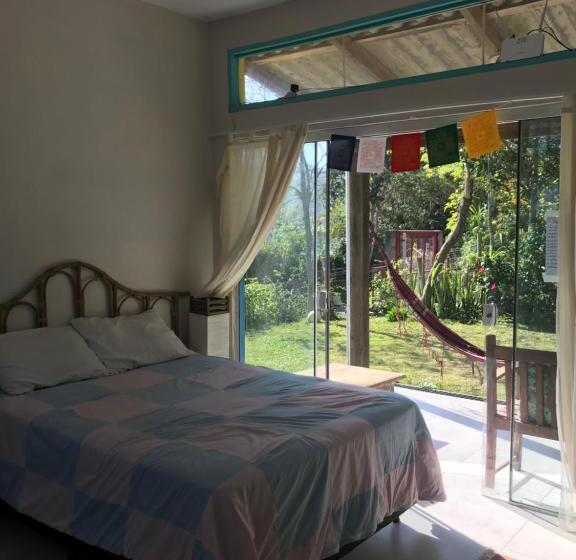 스탠다드 스튜디오, Paikea Hostel Praia Do Rosa