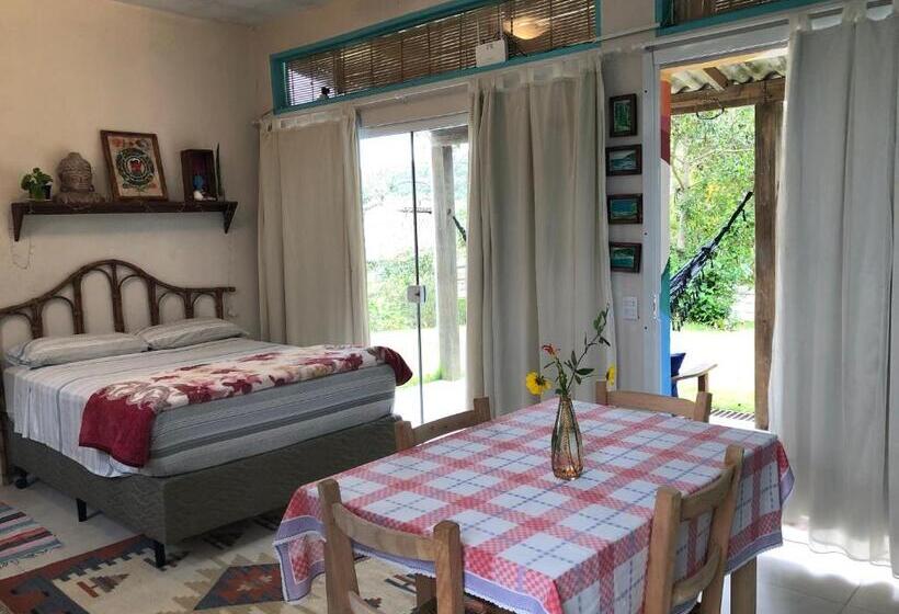 스탠다드 스튜디오, Paikea Hostel Praia Do Rosa