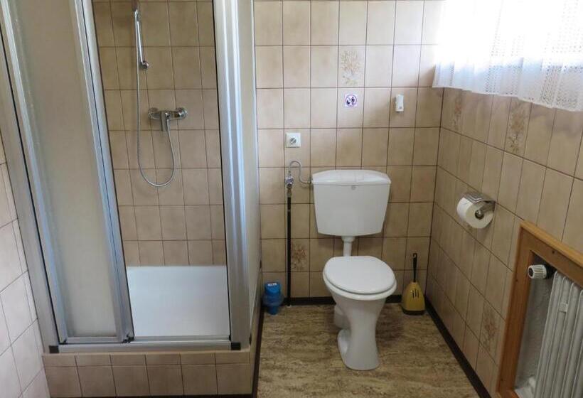 Номер Стандарт, Haus Elena