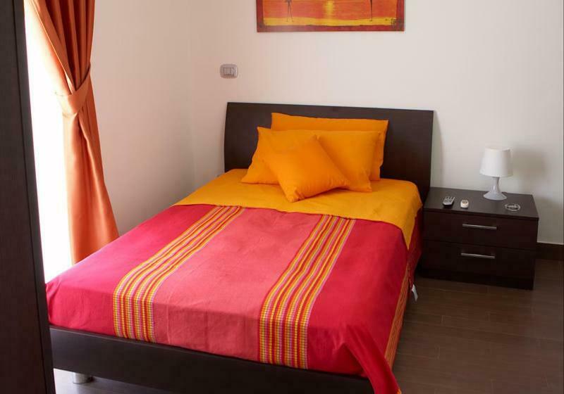 Номер Стандарт, Nacional B&b