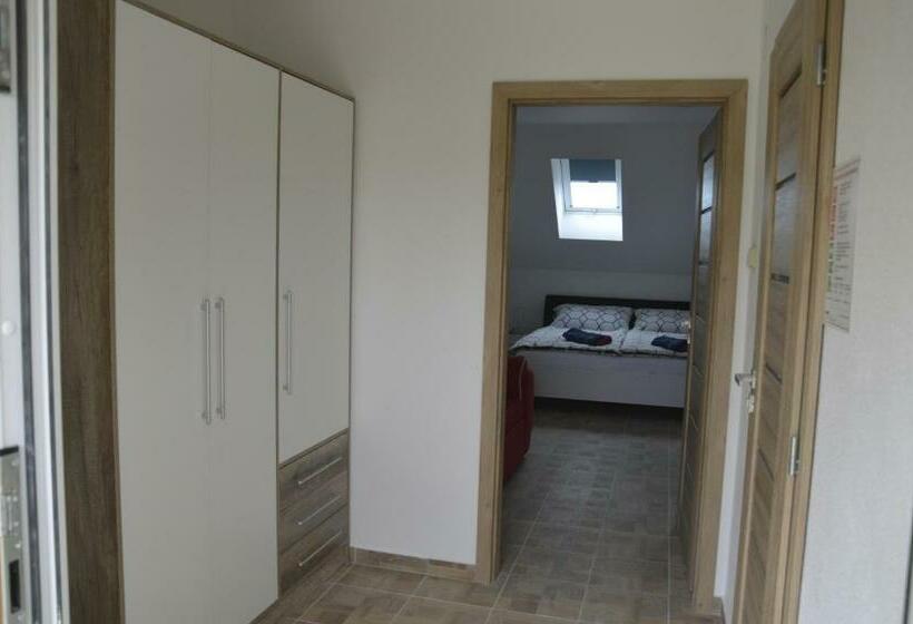 침실 1개 아파트, Apartmány S Klimatizací   Penzion U Kudláčků Pouzdřany