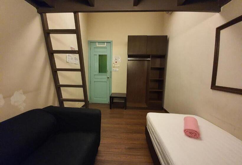 اتاق سوپریور سه تخته, Travel Hub Highstreet