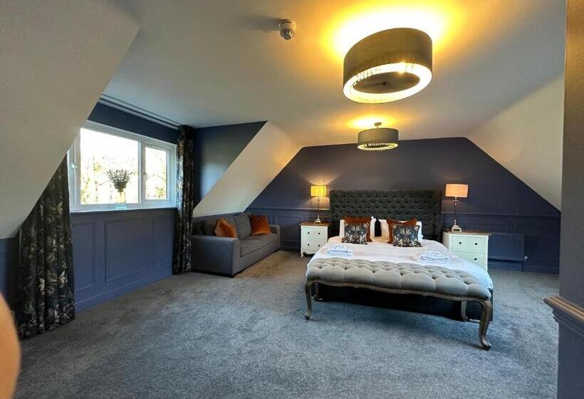 Дом 3 Спальни, Bridge House Hotel & Silver Howe View Cottage