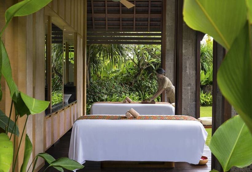 Вилла Deluxe 3 Спальни, The Ritzcarlton, Bali