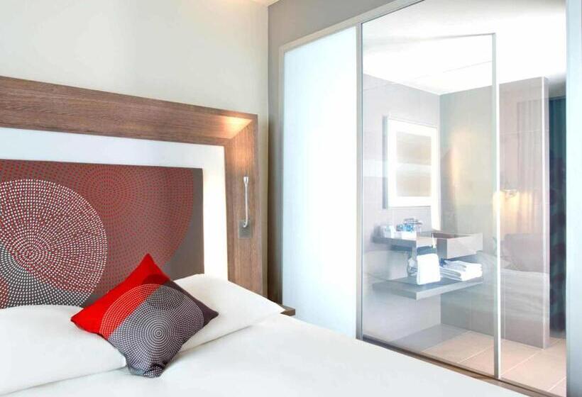 Номер Superior, Novotel Paris Saint Denis Stade Basilique
