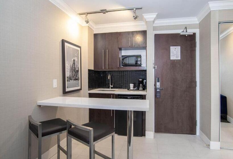 Люкс Кровать Кинг, Sandman Hotel Oakville