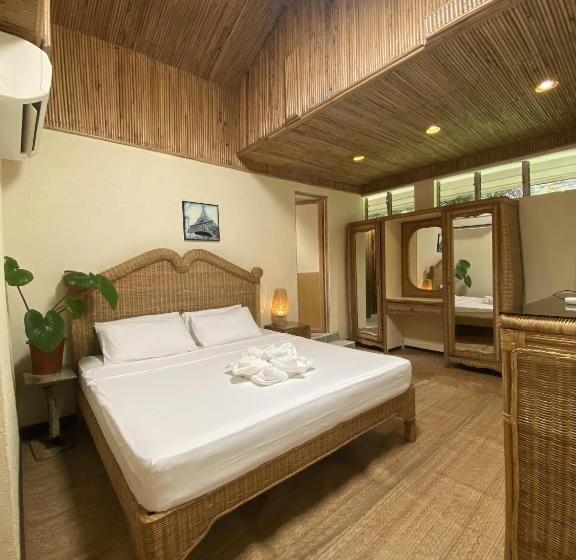 디럭스 룸 킹사이즈 침대, Tahanan Resort