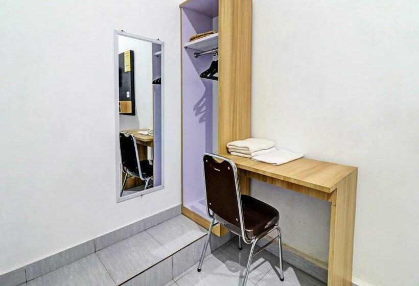 Номер Deluxe, Oyo 91203 Naufal Residence Syariah