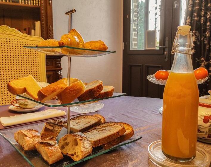 Люкс Повышенной Комфортности, La Chambre D Amis La Costignieres