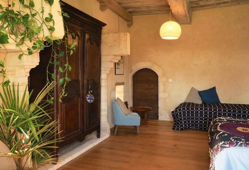 Четырехместный Номер Стандарт, Le Manoir Du Pont Senot