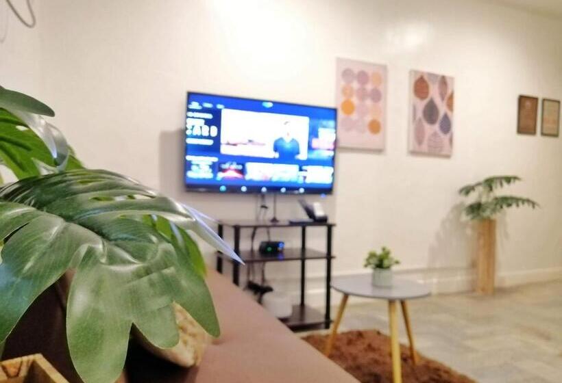 이그제큐티브 트리플, Vg Pension And Residences