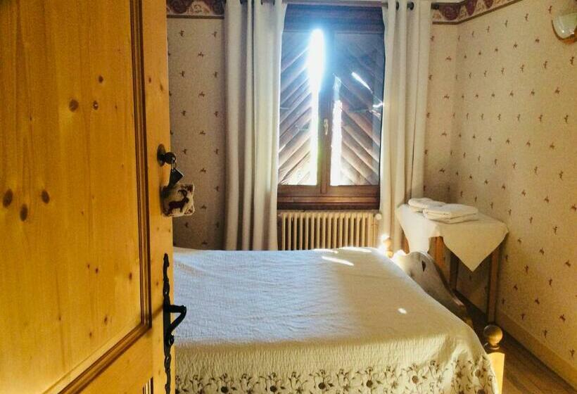 Номер Стандарт Вид на Горы, Au Refuge De Blanche