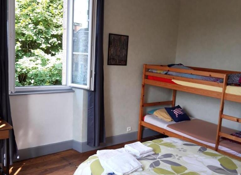 Четырехместный Номер Стандарт, Chambres D Hôtes Condat