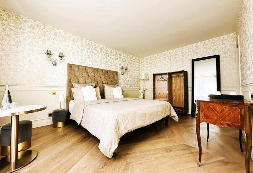 Номер Стандарт, Le Chateau D Hardricourt