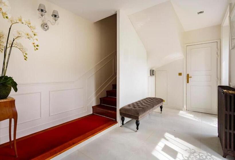 Вилла Deluxe 1 Спальня, Le Chateau D Hardricourt