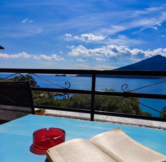 Family studio with sea view, Celeste Golden Beach