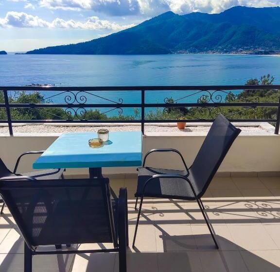 Family studio with sea view, Celeste Golden Beach