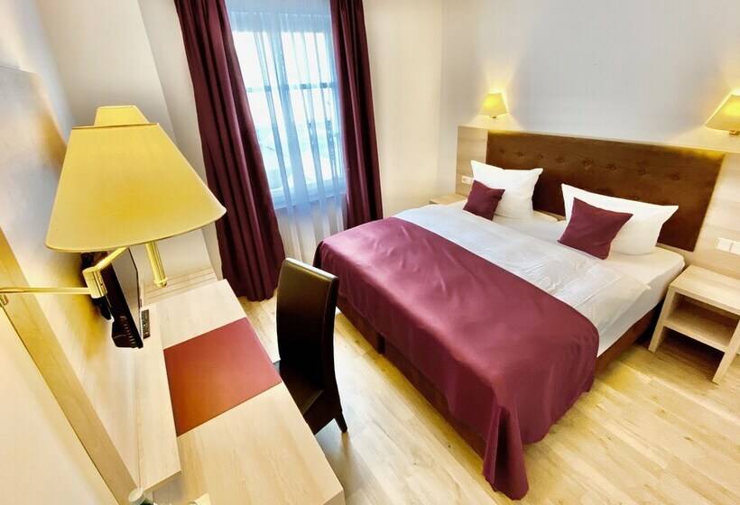 Номер Стандарт, Das Hotel Krone