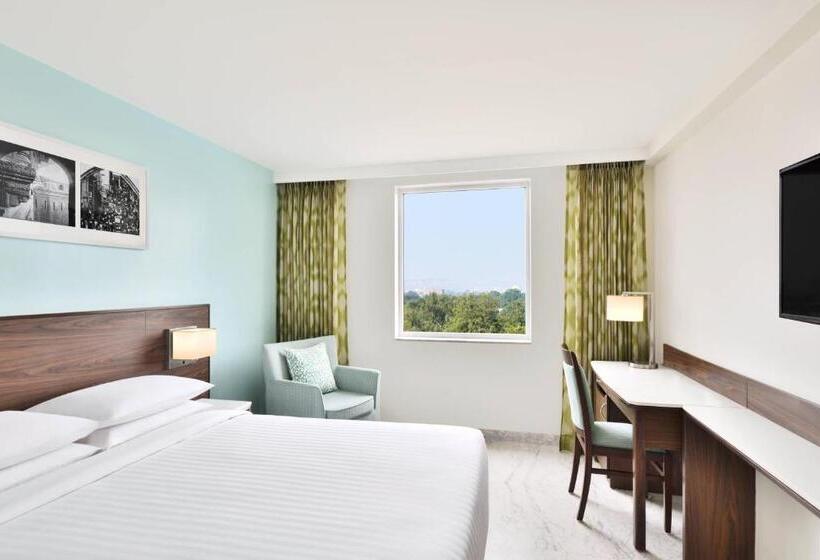 Номер Executive Кровать Квин, Fairfield By Marriott Pune Kharadi