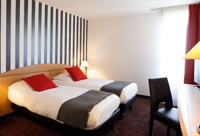 수피리어 룸, Logis Hôtel L Orée De Chartres   Barjouville
