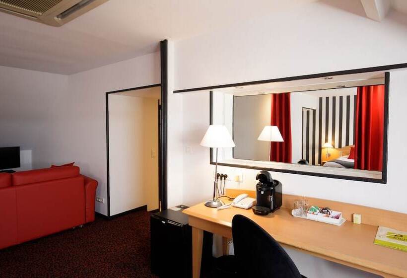 패밀리 룸, Logis Hôtel L Orée De Chartres   Barjouville