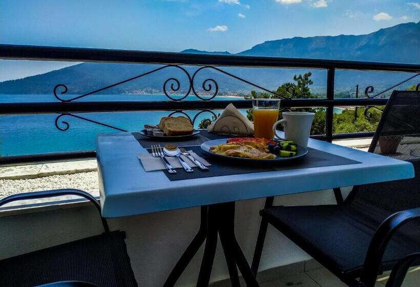 Family studio with sea view, Celeste Golden Beach