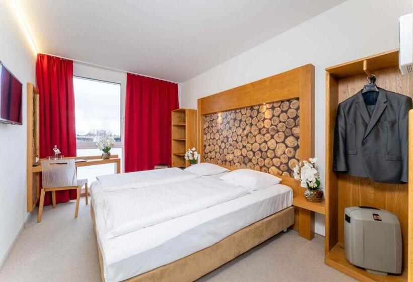 Номер Комфорт, Plaza Inn Dachau   München