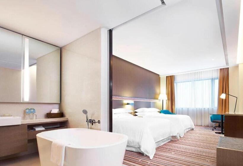 Номер Deluxe, Four Points By Sheraton Guilin, Lingui