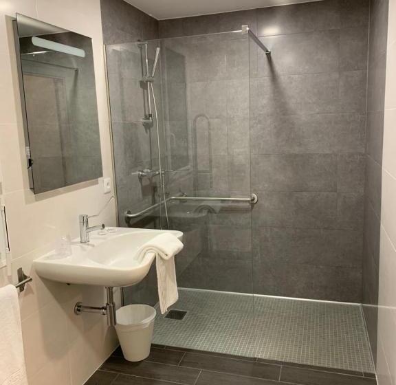 اتاق استاندارد با تخت بزرگ, Hôtel M&r