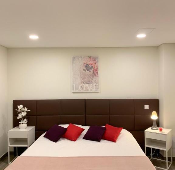 اتاق استاندارد با تخت بزرگ, Hôtel M&r