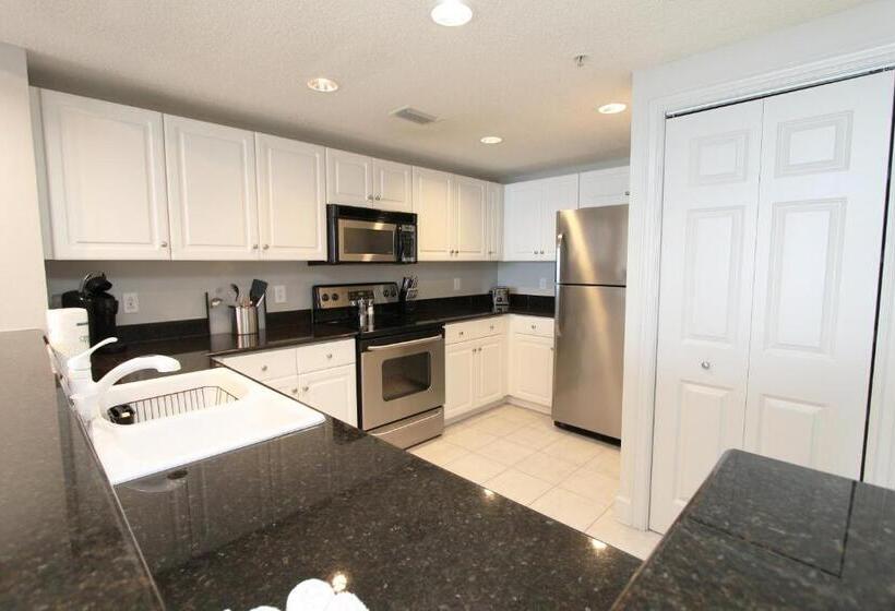 اتاق استاندارد با تخت بزرگ, Majestic Beach Resort The Official Onsite Rental Company, Panama City Beach, Fl