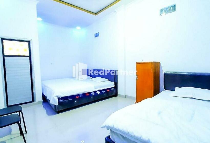 Семейный Номер, Minang Raya Guesthouse Syariah Redpartner