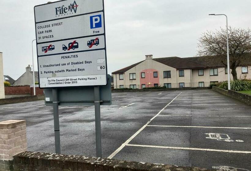 エコノミールーム, 30 College Street, Buckhaven, Leven, Fife, Ky81jx