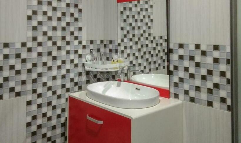 Номер Deluxe, Edhotel Kusuma Atambua Mitra Reddoorz
