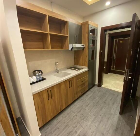 سوئیت 2 خوابه, Primotel Elite As Salamah