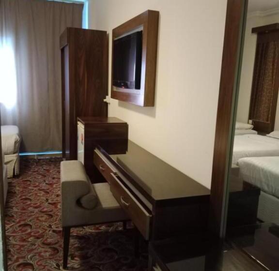 Трехместный Номер Deluxe, Sky View Hotel, Madinah