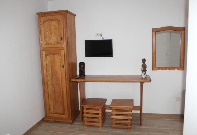 Номер Стандарт, Casa Alex Vrancea Mehedinti