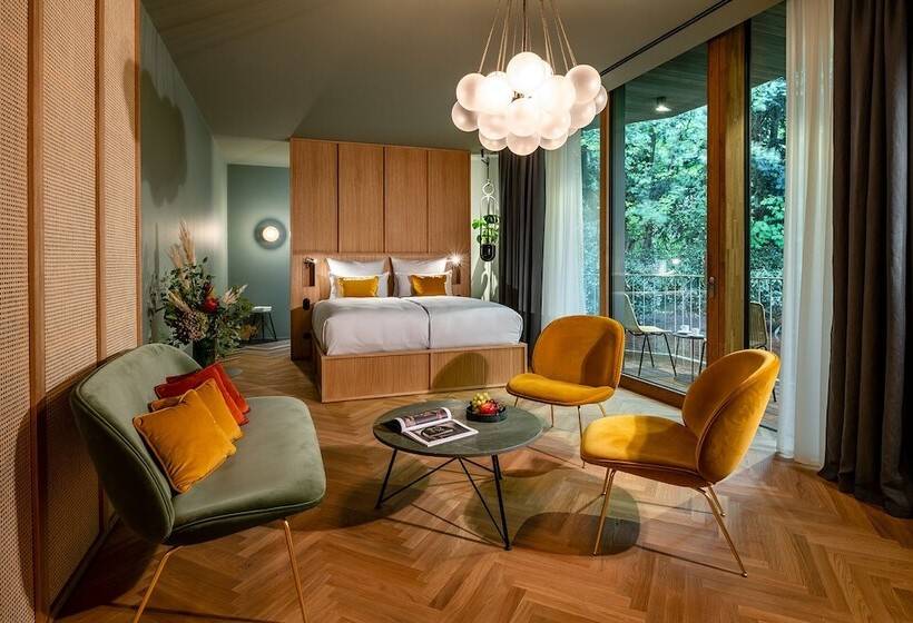 Suite, La Maison