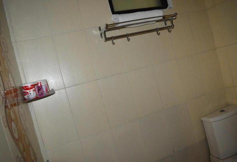 Номер Deluxe, Su Shree Continental 5 Minutes Walk From New Delhi Railway Station