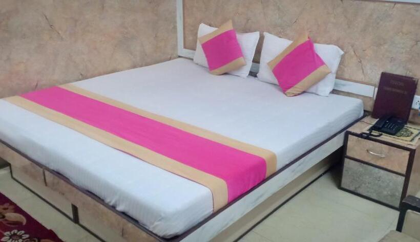 Номер Стандарт, Su Shree Continental 5 Minutes Walk From New Delhi Railway Station